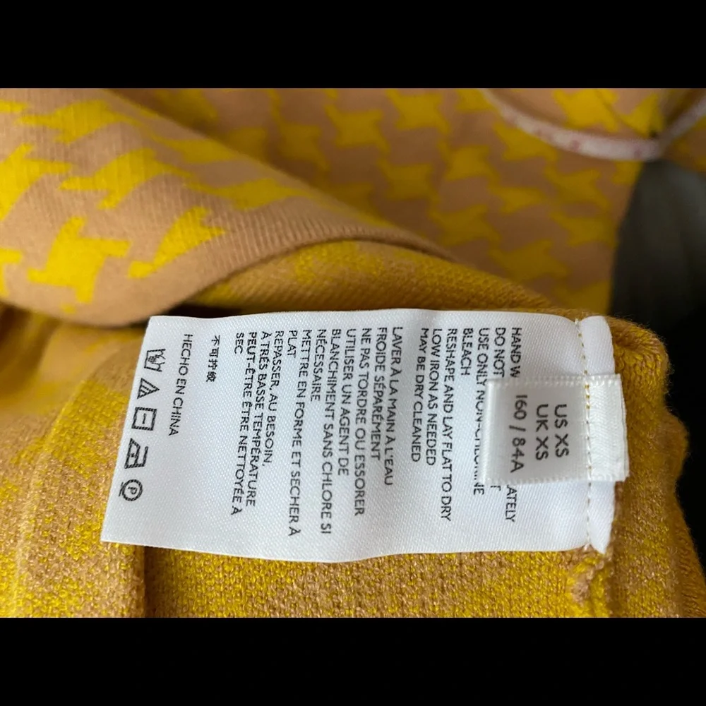 Anthropology sweater size xs